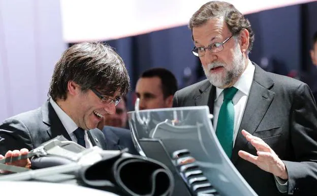 Carles Puigdemont y Mariano Rajoy, en mayo de este año.