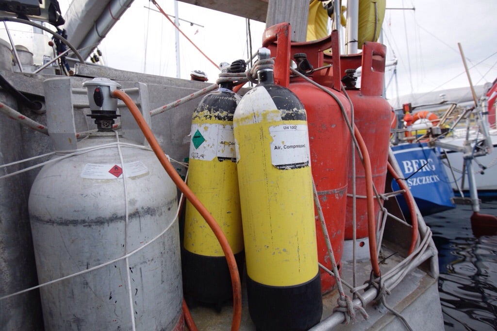 Nos colamos en la nave de la expedición Mars Gaming al polo norte geomagnético