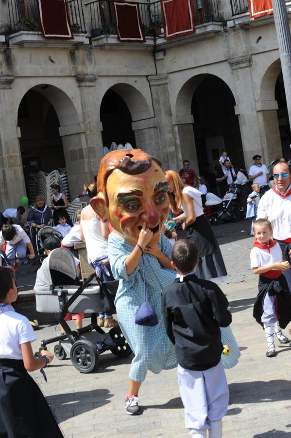 Los niños ocupan el centro de la fiesta