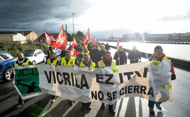 Una de las múltiples manifestaciones de los trabajadores de Vicrila para exigir una solución.