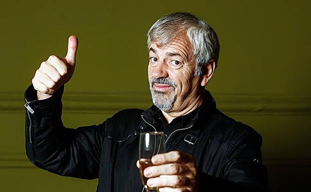 Sobera no se queja de las piedras que le caen por el éxito logrado y dice llevar una vida «evasiva».