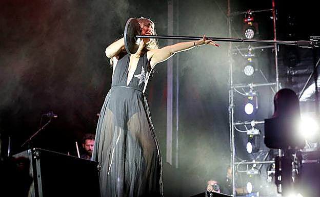 Imagen. Amaral conquistó al público bilbaíno.