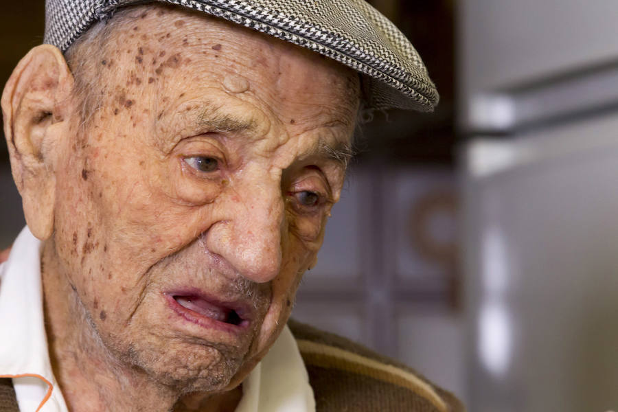 Natural de Bienvenida, este pancense se ha convertido en el hombre más longevo con 112 años