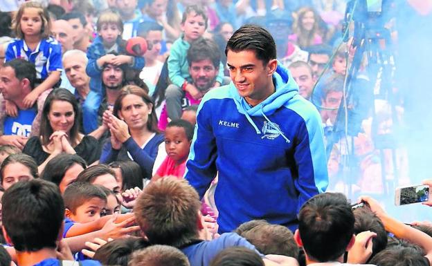 Enzo Zidane, el día de la presentación del Alavés.