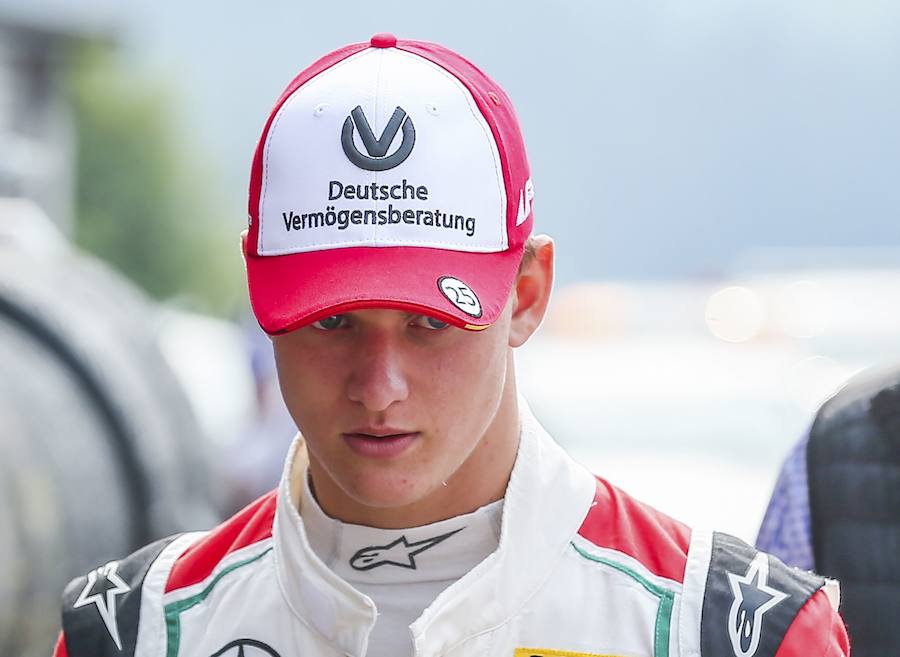 Mick, de 18 años, se puso al volante del Benetton con el que su padre ganó su primer título mundial en 1994: «Ha sido muy divertido»