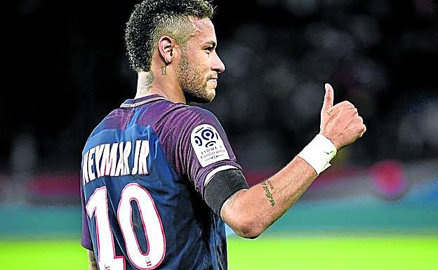 Neymar ha sido el bombazo del verano después de que el PSG pagara su cláusula al Barcelona de 222 millones de euros. 