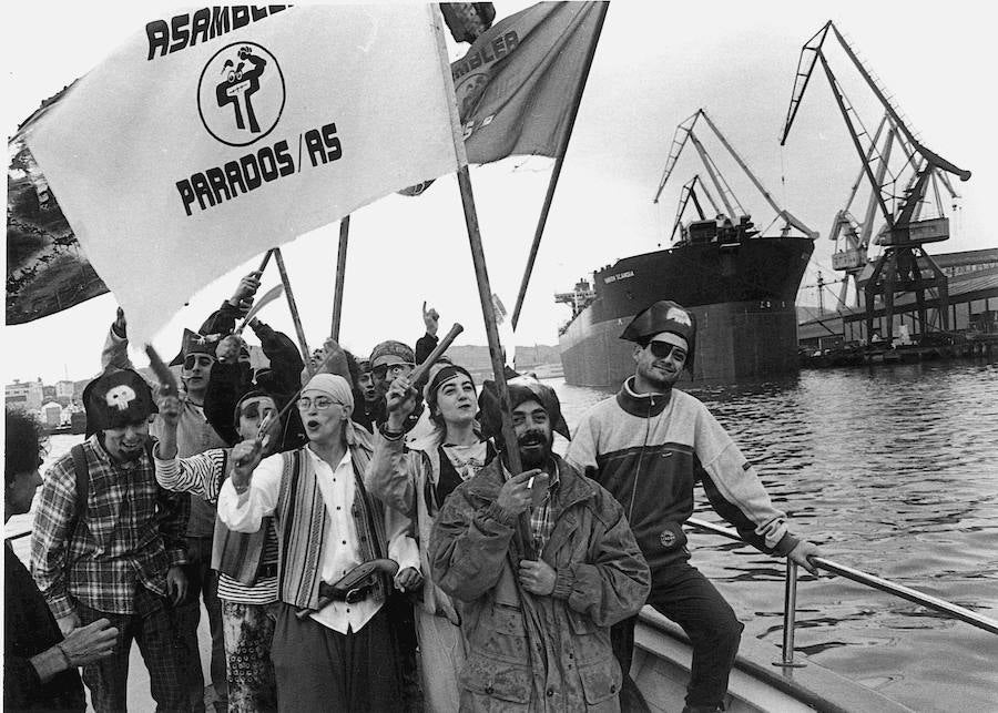 La Asamblea de parado de Sestao protagonizando un desembarco en La Naval en 1998. 