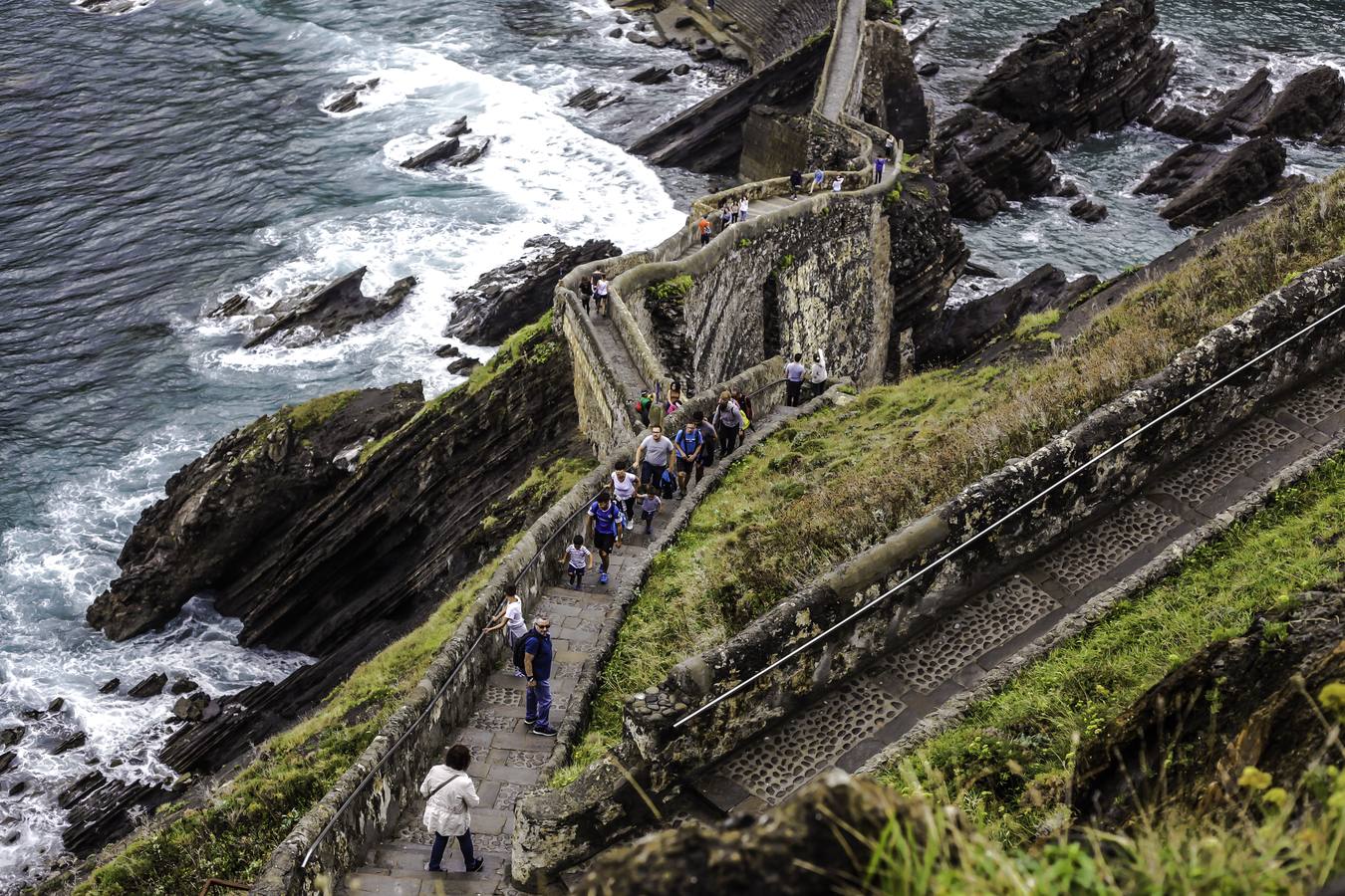 San Juan de Gaztelugatxe, visita obligada para el turista