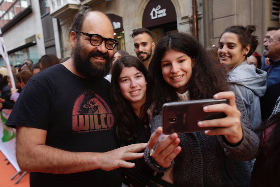 Las fotos de la alfombra naranja de la gala de clausura del FesTVal