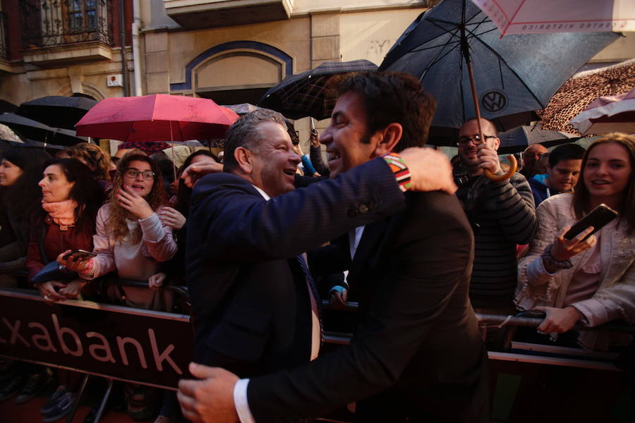 Las fotos de la alfombra naranja de la gala de clausura del FesTVal