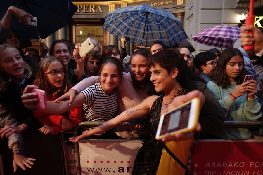 Las fotos de la alfombra naranja de la gala de clausura del FesTVal