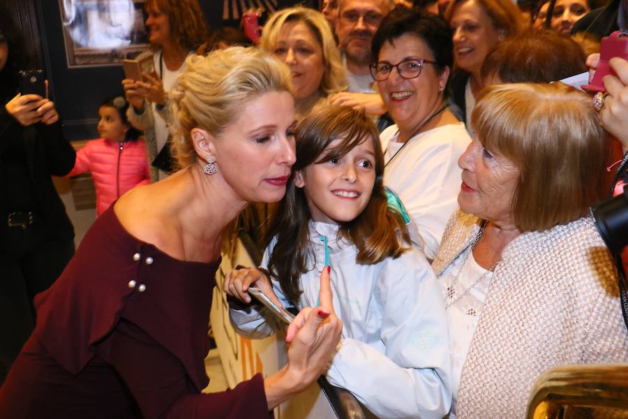 Las fotos de la alfombra naranja de la gala de clausura del FesTVal
