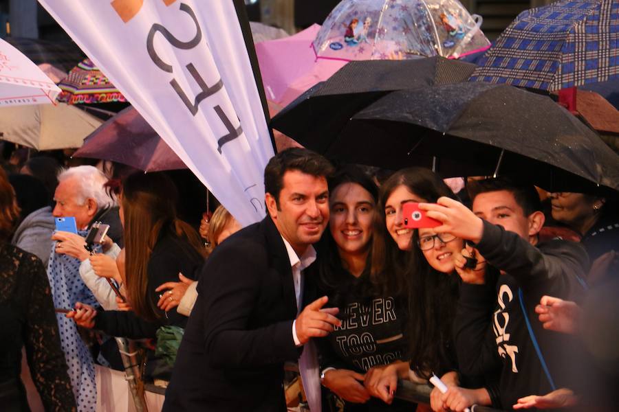 Las fotos de la alfombra naranja de la gala de clausura del FesTVal