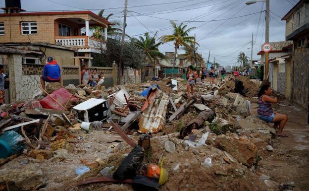 Al menos 10 muertos en Cuba por el embate de 'Irma'