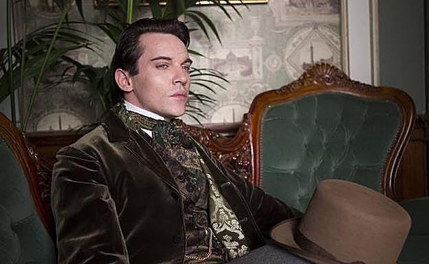 Jonathan Rhys-Meyers, en una escena de la película 'Albert Nobbs'.