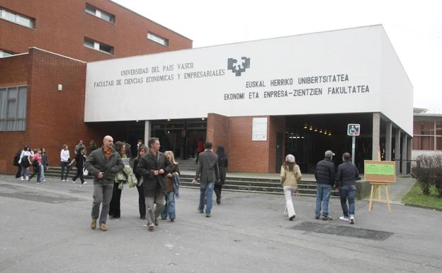 Multa de 360 euros para un alumno de la UPV que pegó una paliza a un profesor