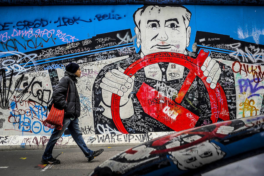 El muro de la ciudad alemana fue derribado en 1989 y hoy, aún guarda restos de lo que fue.