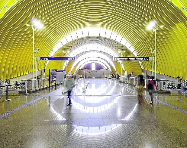 Ojo suburbano. Las estaciones de los arquitectos JBMC para el metro de Salvador de Bahía, nominadas en transportes.