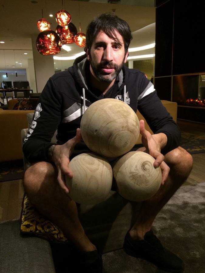 El jugador del Bilbao Basket ha confirmado que dejará el baloncesto al final de la presente temporada tras 21 años en la ACB.