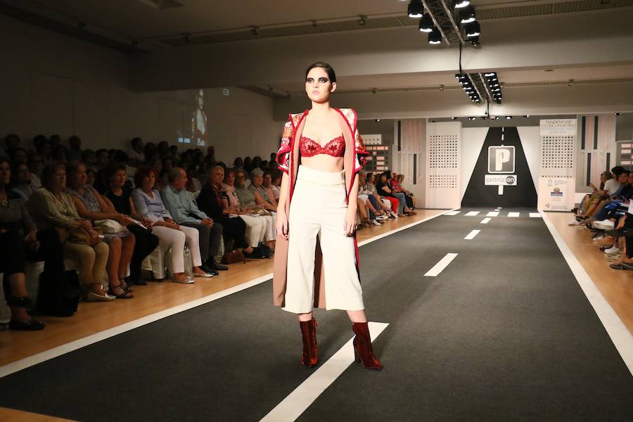 Las alavesas Zuriñe Ramos y Nuna, entre los jóvenes diseñadores que han presentado sus colecciones en la Semana de la Moda de Vitoria