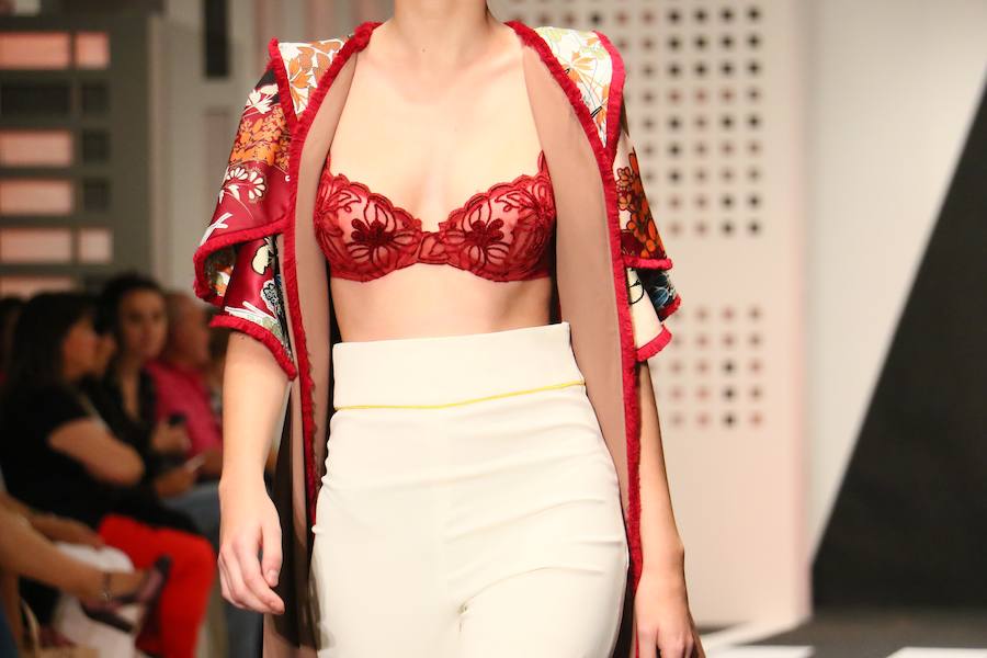 Las alavesas Zuriñe Ramos y Nuna, entre los jóvenes diseñadores que han presentado sus colecciones en la Semana de la Moda de Vitoria
