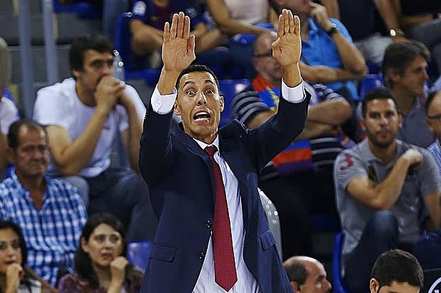 Pablo Prigioni, en su debut como entrenador, en el partido de este viernes entre el Barcelona y el Baskonia. 