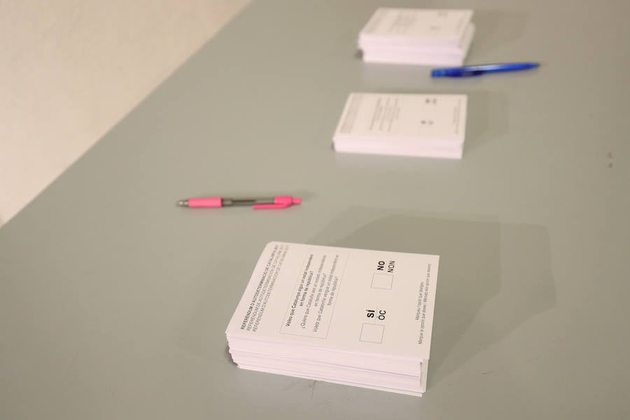 La llegada de urnas y papeletas