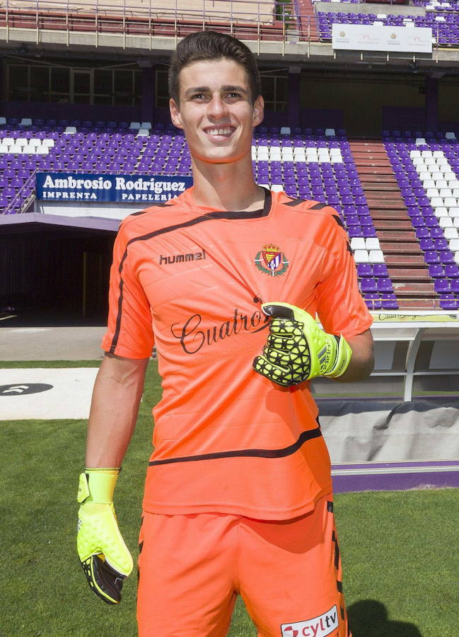 Tras la cesión a la Ponferradina, Arrizabalaga volvió a salir cedido la siguiente temporada (2015-16) al Valladolid.