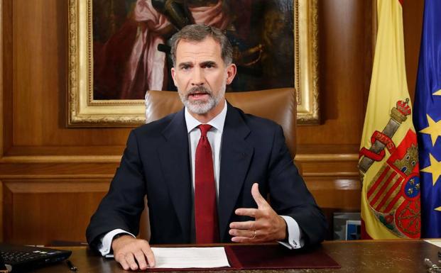 Treinta cadenas de televisión emitieron el martes el mensaje de Felipe VI.