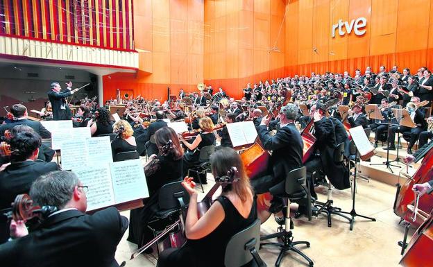 Concierto de la Orquesta de RTVE, compuesta por cerca de doscientos profesionales. 