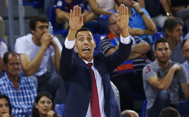 Pablo Prigioni, en su debut como entrenador del Baskonia.