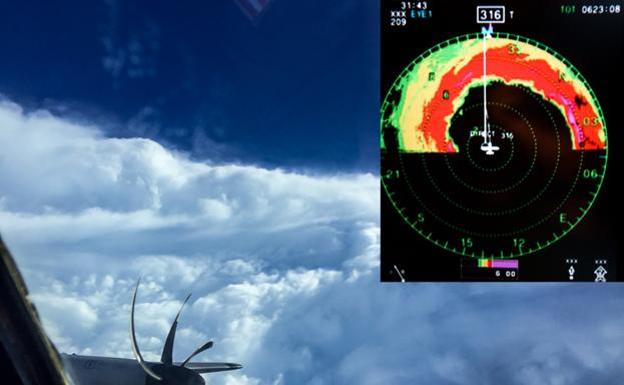 Un avión de la Administración Oceánica y Atmosférica (NOAA) sobrevoló el ojo del huracán.