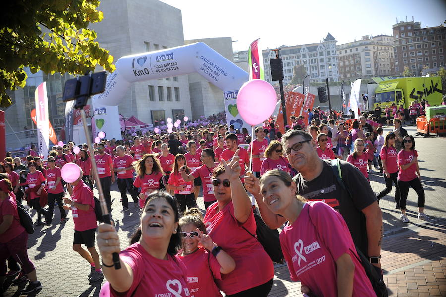 La carrera ha sido más multitudinaria que nunca y se han agotado las 10.000 camisetas que han puesto a la venta