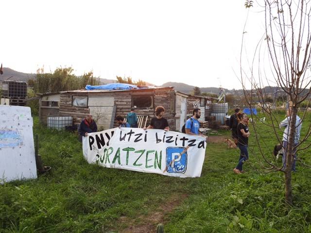 Proceden a desalojar el campamento &#039;okupa&#039; de Ibarbengoa
