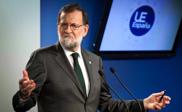 El presidente del Gobierno, Mariano Rajoy, ayer en su comparecencia ante los medios en Bruselas.
