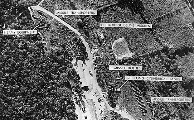Imagen aérea del 23 de octubre de 1962 en la que se ve una de las bases cubanas con misiles de medio alcance.