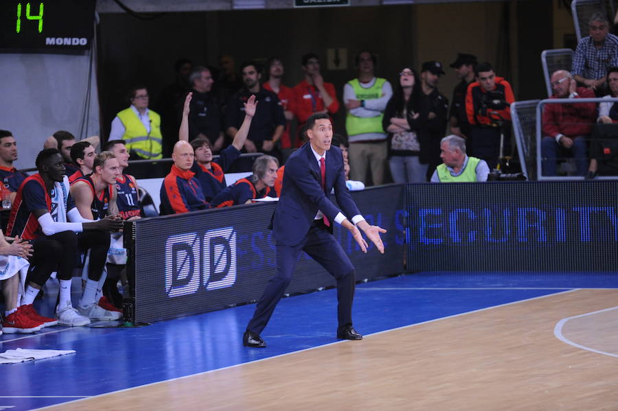 Los últimos pasos de Pablo Prigioni en el Buesa Arena como entrenador del Baskonia