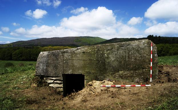 Las inscripciones en dos búnkeres de la Guerra Civil en Álava revelan quiénes ocuparon estos fortines