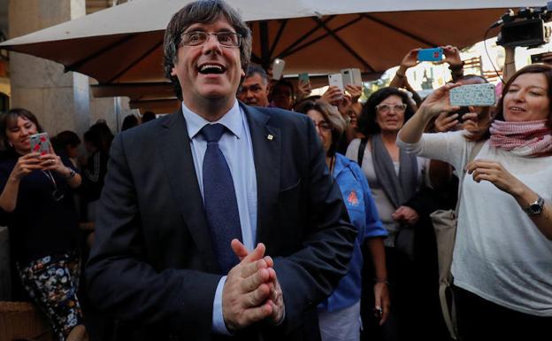 Puigdemont pasea por Gerona. 