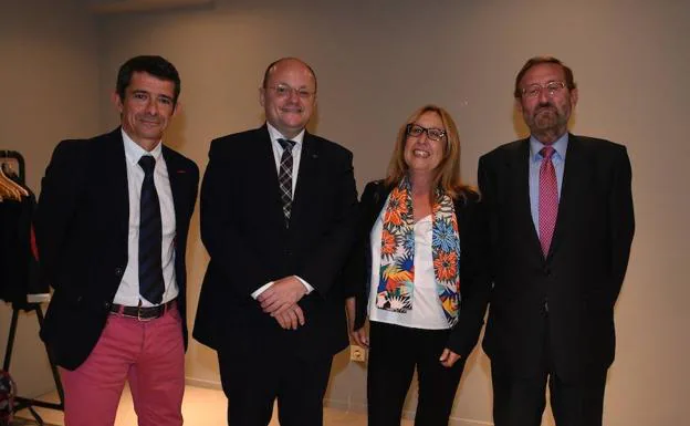 Koldo Meso, Simón Peña, Ana Mochales e Iñaki Iriarte.