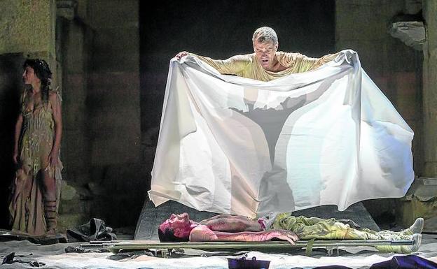 Toni Cantó protagoniza ‘Aquiles, el hombre’, primera obra de Roberto Rivera que se estrenó el verano del pasado año en el Festival de Teatro Clásico de Mérida.
