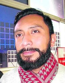 Imagen secundaria 2 - Arriba, Richar Nelson Sierra, guardia indígena en Antioquia. Abajo, Aura Lolita Chávez, Consejo de Pueblos K’iche. Y Alberto Xicoténcatl, Casa del Migrante de Saltillo.