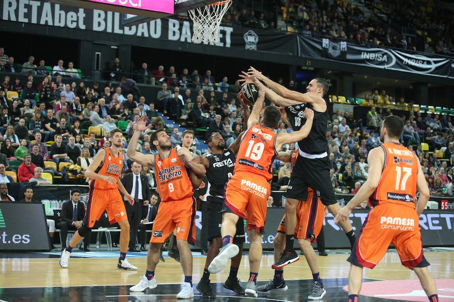 Las mejores imágenes del Bilbao Basket - Valencia Basket