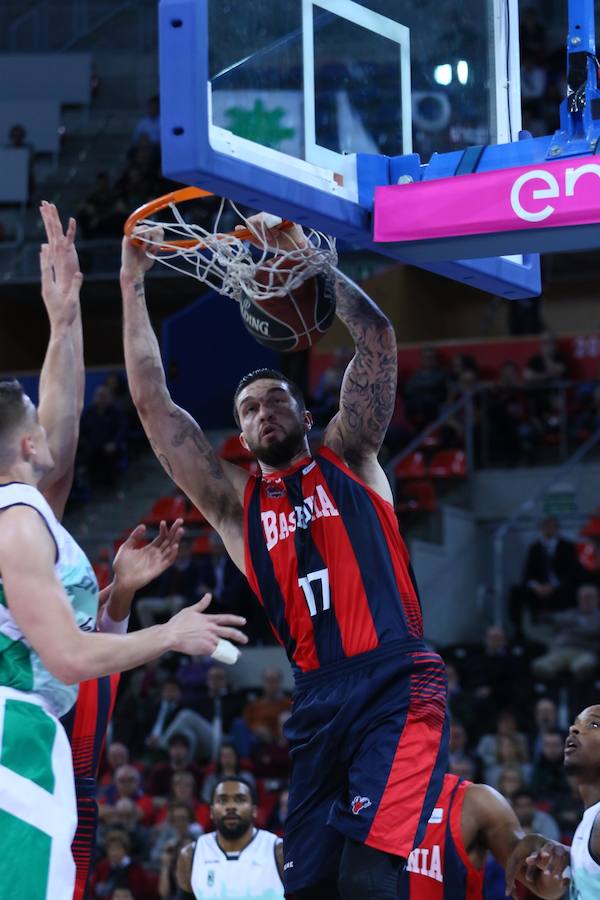 Las mejores imágenes del partido Baskonia - Joventut de la Liga Endesa 2017/2018.