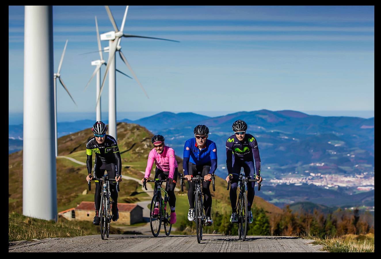 Acompañamos a cuatro ciclistas hasta la cima de Oiz, final de etapa en la ronda de 2018