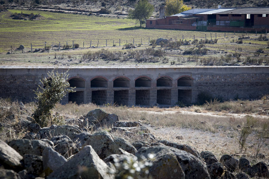 El pueblo toledano de Menasalbas ofrece en imágenes los efectos que provoca la sequía en España.