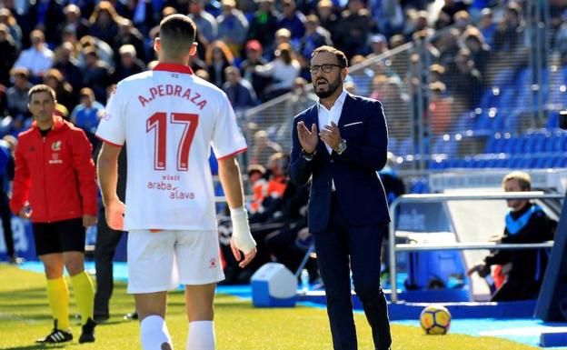 José Bordalás anima a sus jugadores.