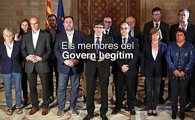Imagen de la nueva web del Govern destituido que muestra las piernas de Santi Vila.