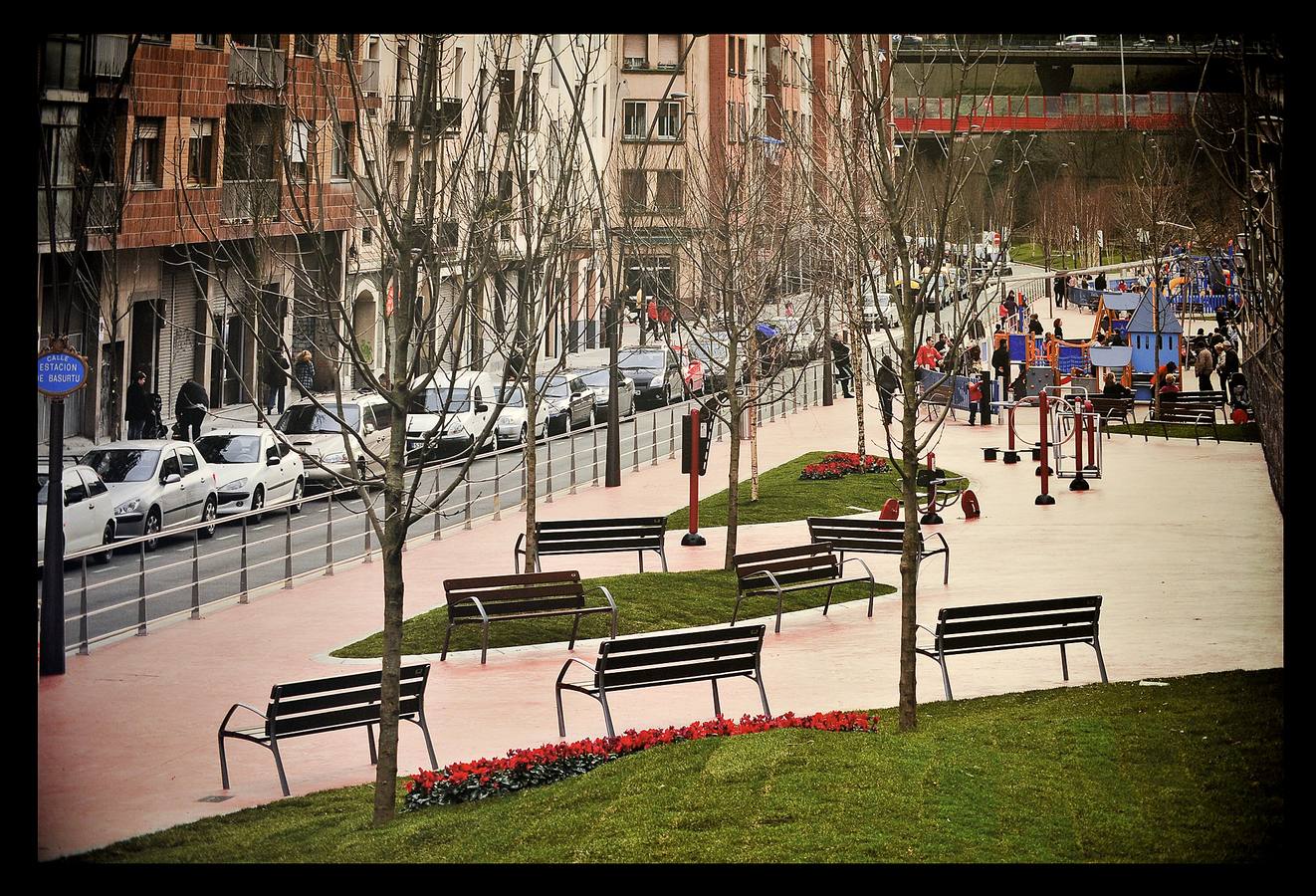 La antigua estación de Basurto se ha convertido ahora en un parque.