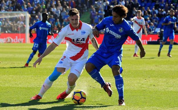 Vigaray, durante el encuentro en Getafe. 